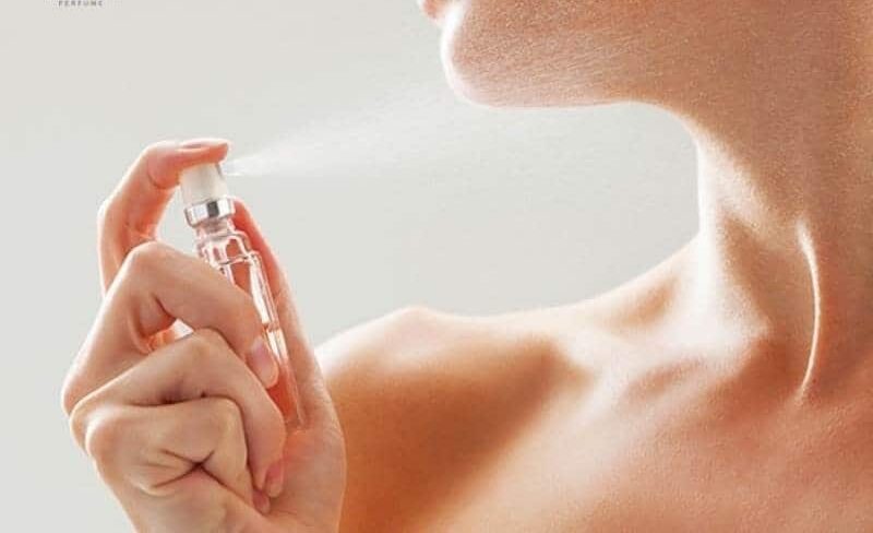 cách xịt body mist thơm lâu